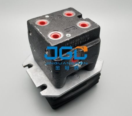 발굴기 캐빈 예비 부품 SK200 SK210 SK230-6E 발 밸브 페달 파일럿 밸브 YN30V00106F2 YN30V00105F2