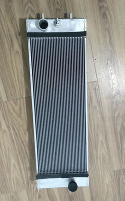 E312D2 라디에이터 310 평방 탱크 발굴기 엔지니어링 응용 프로그램