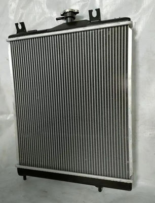 OEM 20T-03-81110 PC35-8 라디에이터의 전문 고품질 발굴기와 자동차 부품