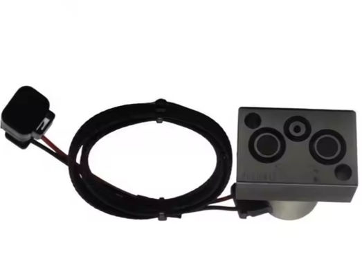 발굴기 Pc300-7 수압 주전압 밸브 702-21-55400