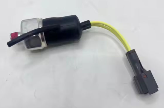 1-82410170-1 오일 압력 센서 6HK1 엔진 ZX300 Sany 305 335 발굴기