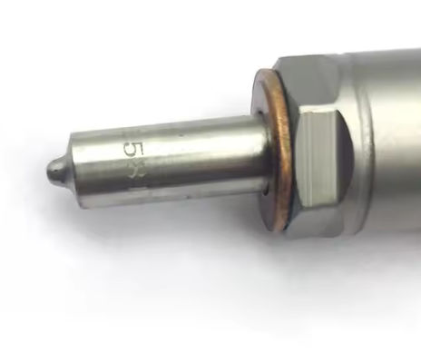 디젤 연료 일반 철도 주입기 발굴기 엔진 D6E 부품 주입기 노즐 0445120067 VOE20798683